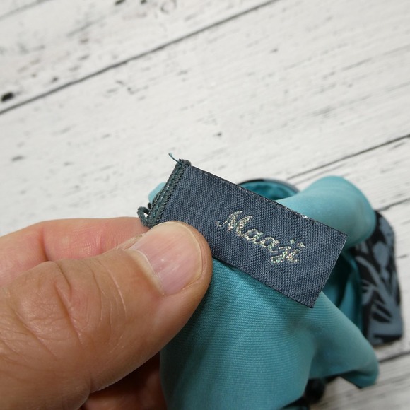 Maaji Bikini Bottom Womens Medium Floral Swim Briefs Stretch Nylon Spandex Swimw - Picture 2 of 7